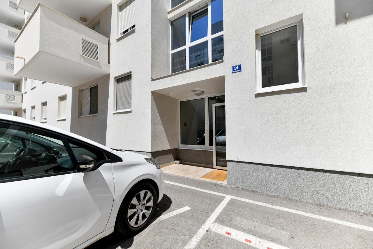 Modern Apartment For 2025' Vacation In Zadar Extérieur photo