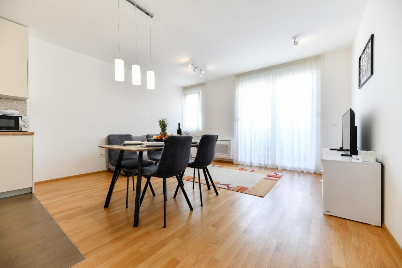 Modern Apartment For 2025' Vacation In Zadar Extérieur photo