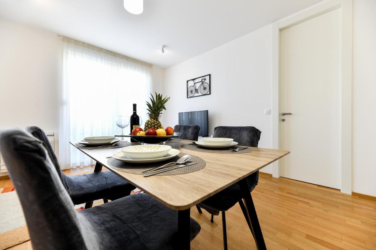Modern Apartment For 2025' Vacation In Zadar Extérieur photo